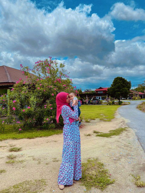 Nazirah Zakaria profile icon