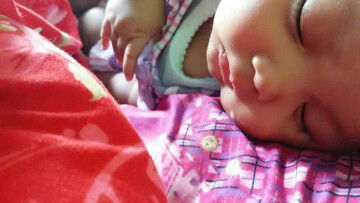 nyusuin sambil tidur