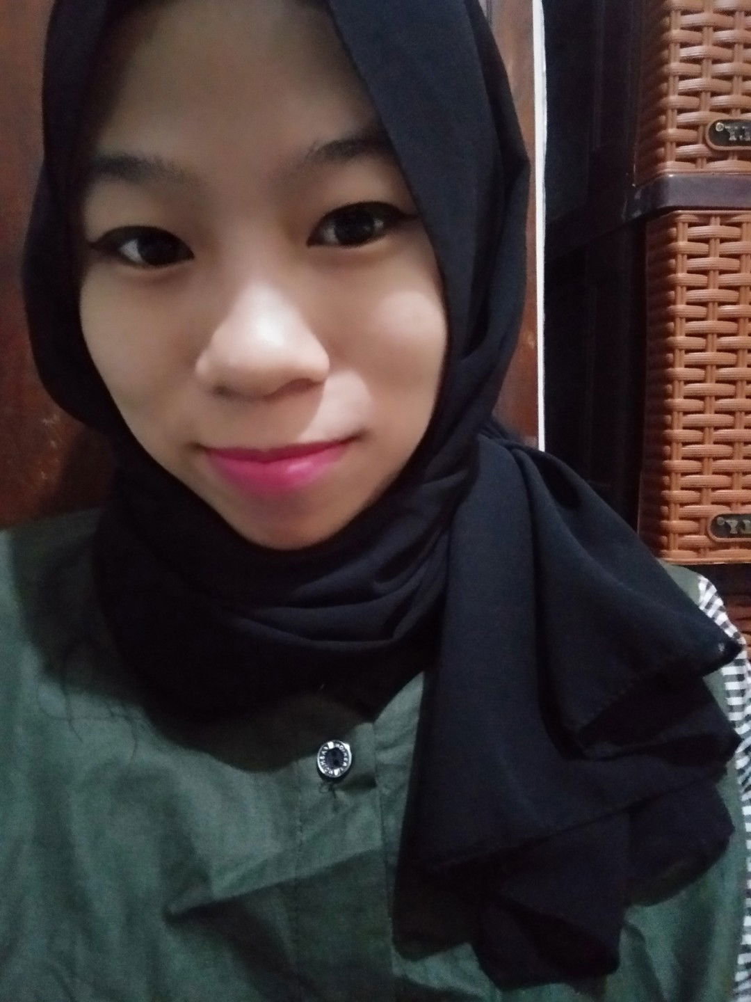 Aah Ainisari profile icon