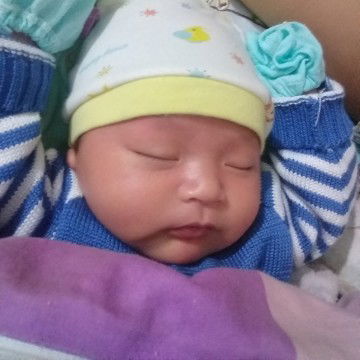 tiêm phòng cho con