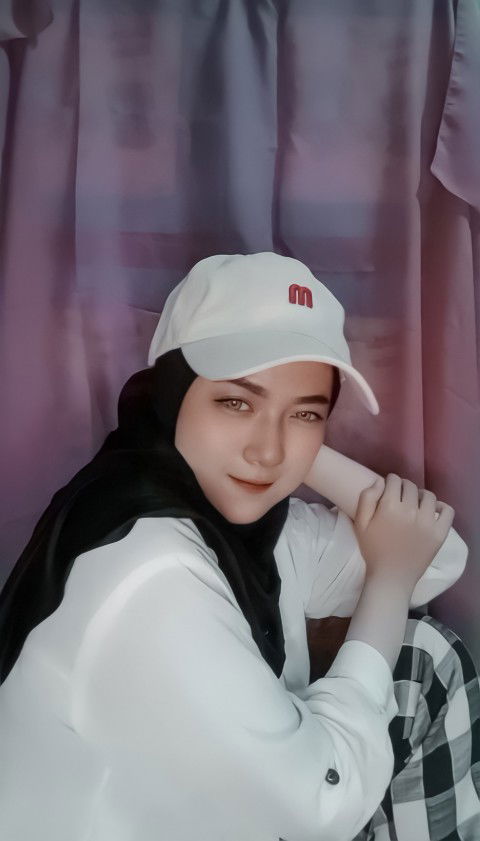 Rintis Yulianah profile icon