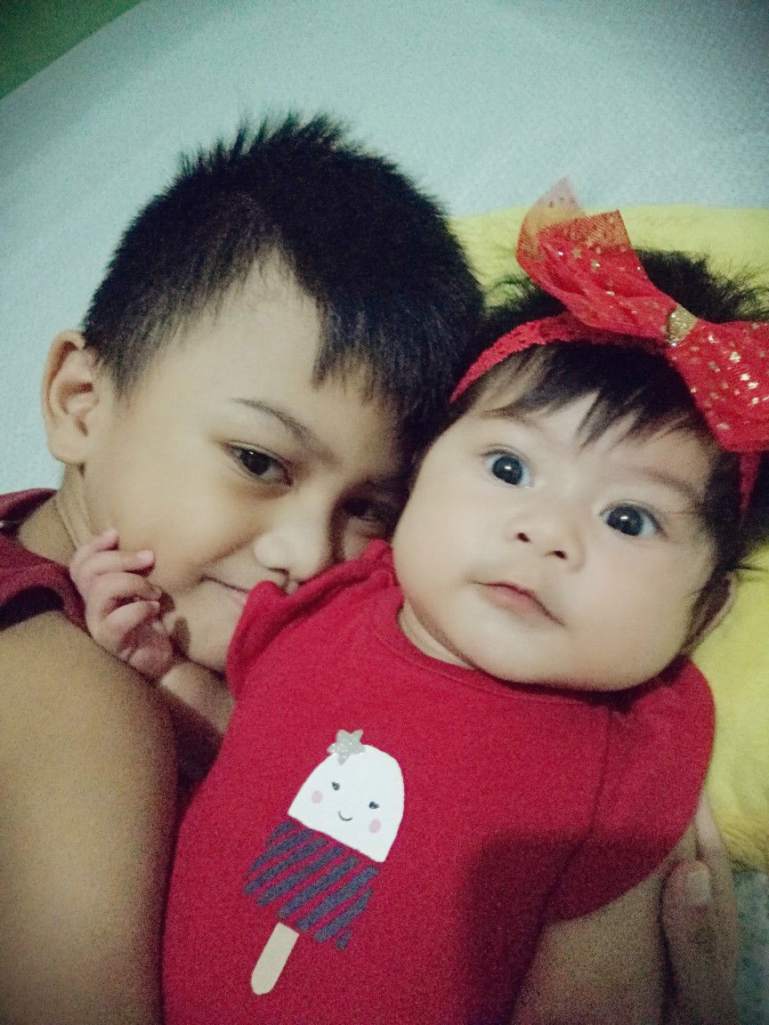 E L I S A profile icon