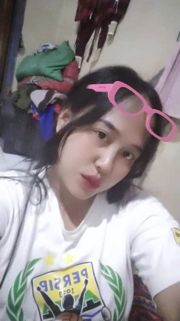 indah f.d profile icon