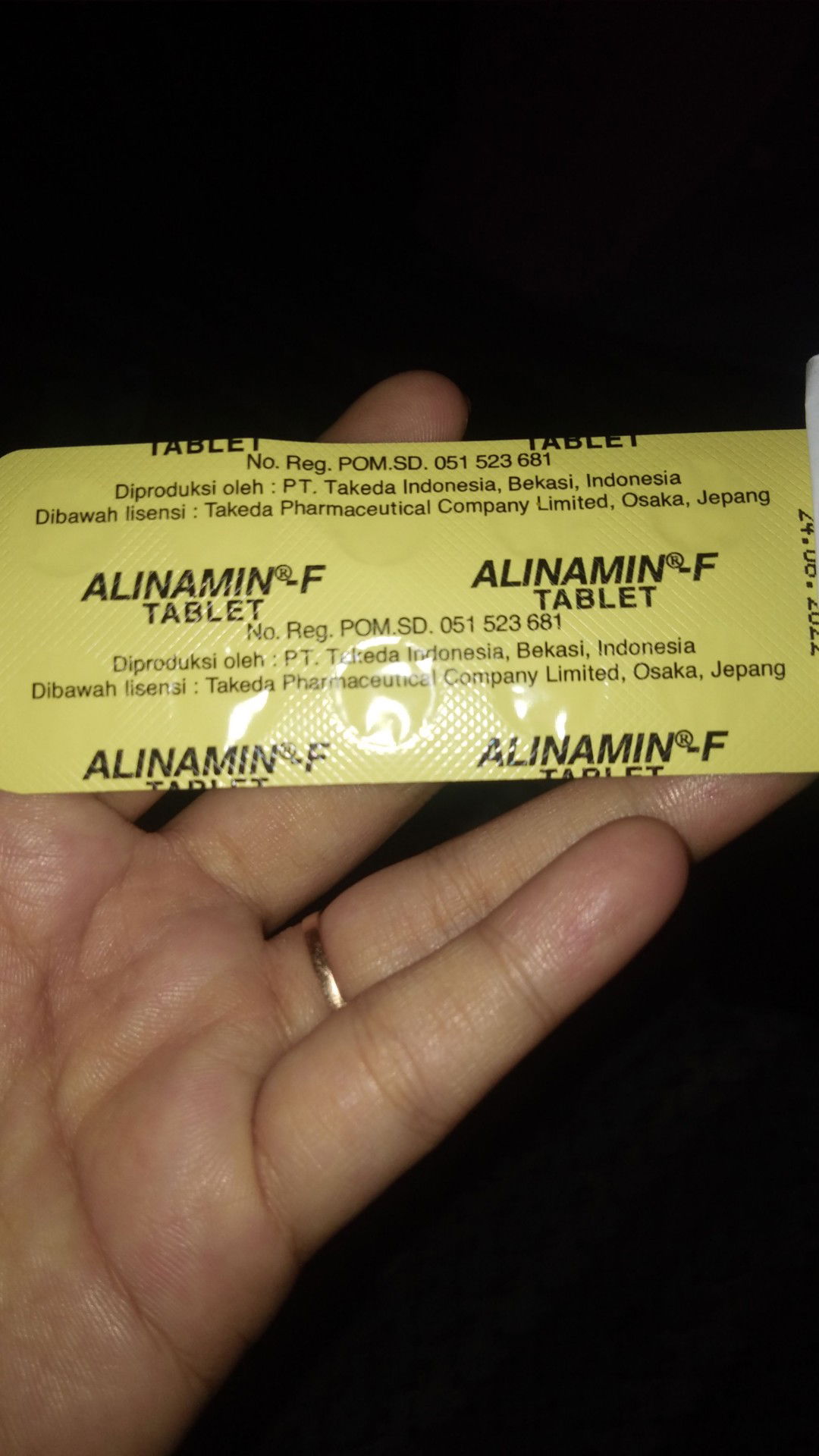 obat alinamin-f