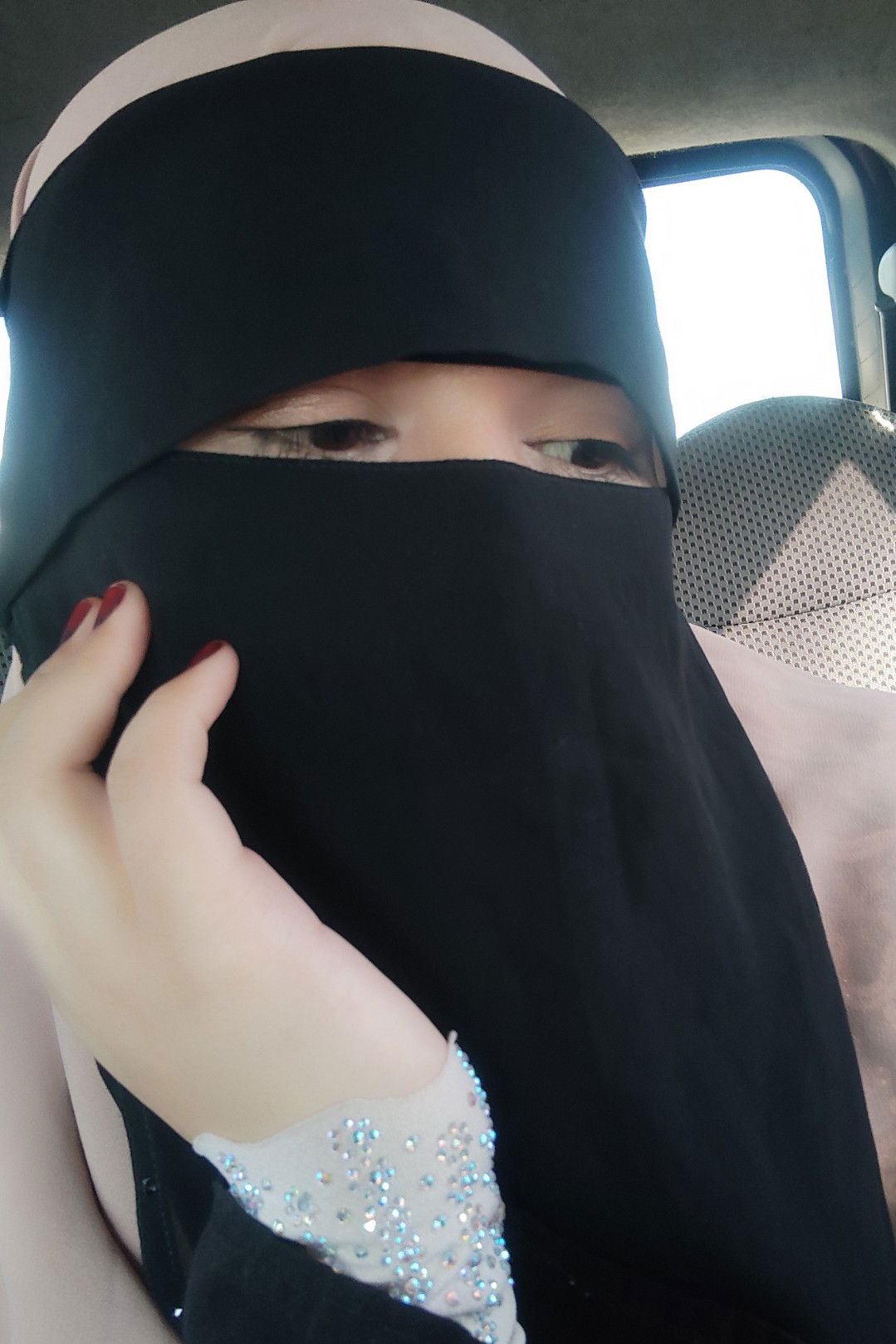 Humaira Azubair21 profile icon