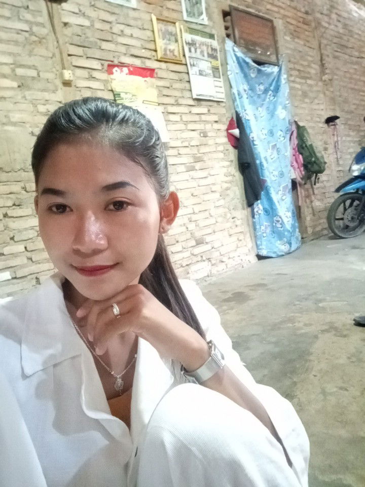 Vivi Ratna Sari profile icon