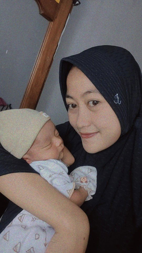 Ainin Lutfi Safitri  profile icon