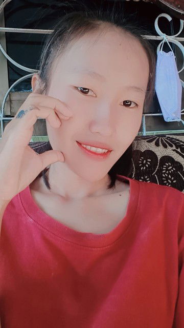 พลอยนิล profile icon