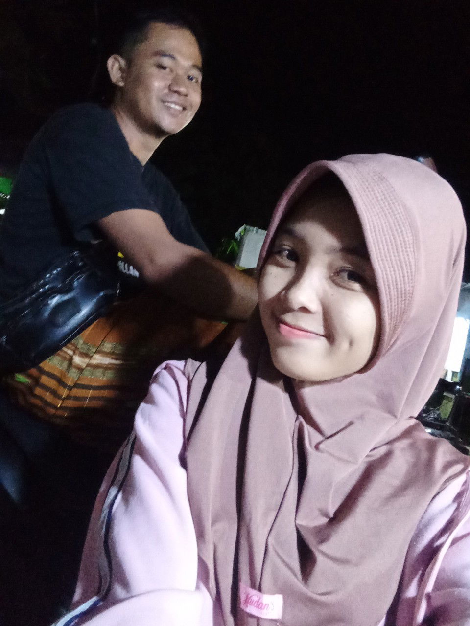 Riza Indriyani profile icon