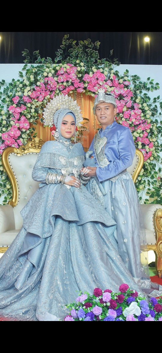 elvy puput sri utami profile icon