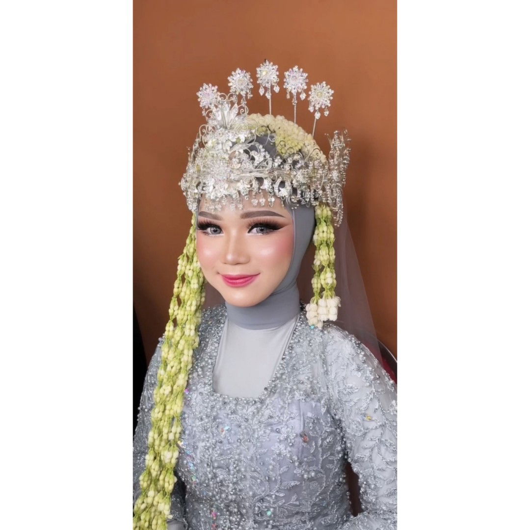 Inayati Awalil Fajriya profile icon