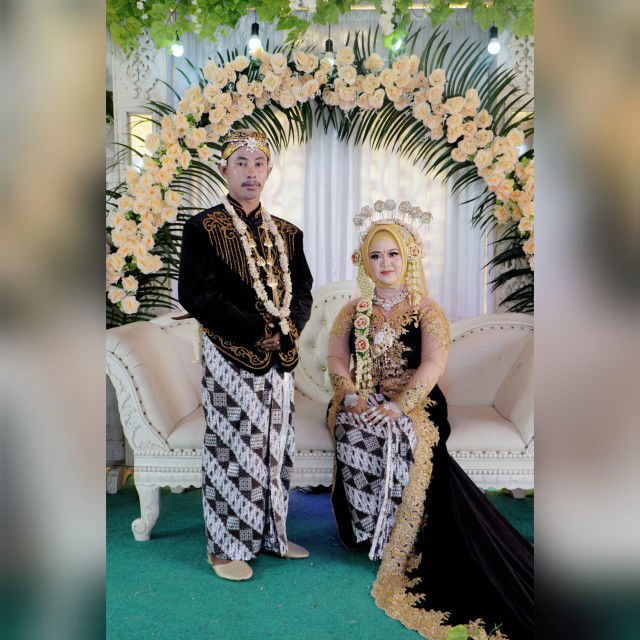 Devi dadang profile icon