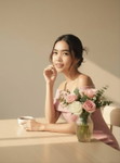 Melon Ploychompoo profile icon