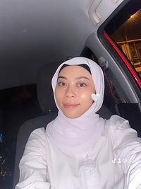 farah Izzti profile icon