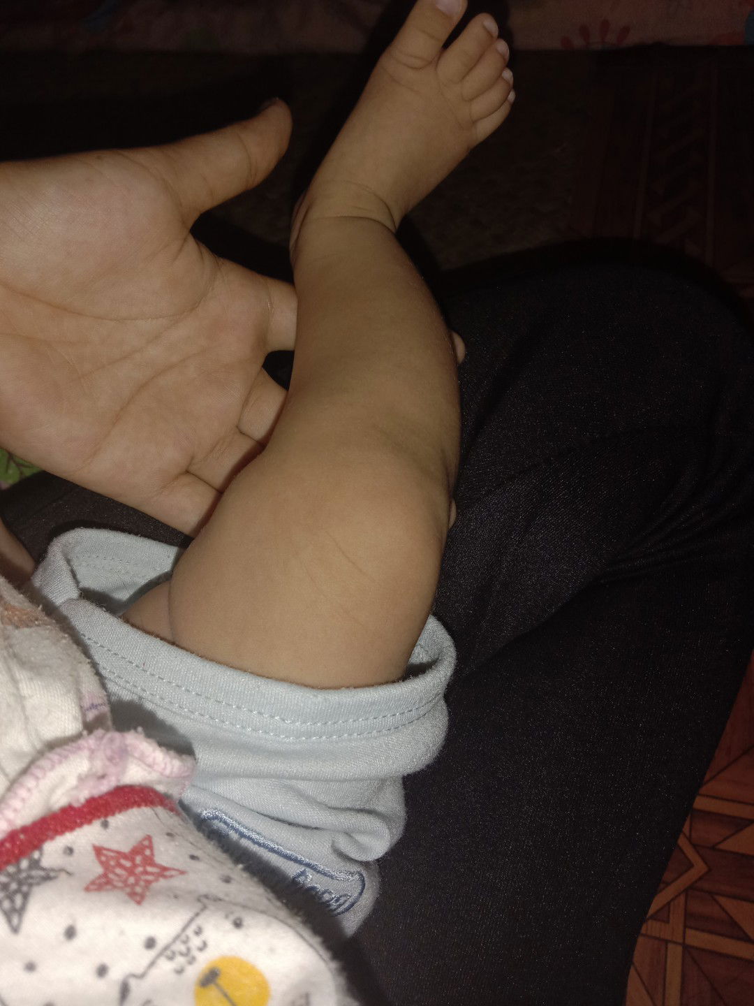 kaki bayi usia 2 bulan