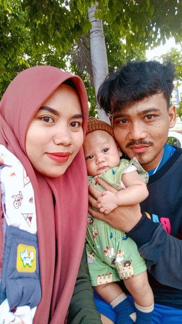 fina nur aini profile icon