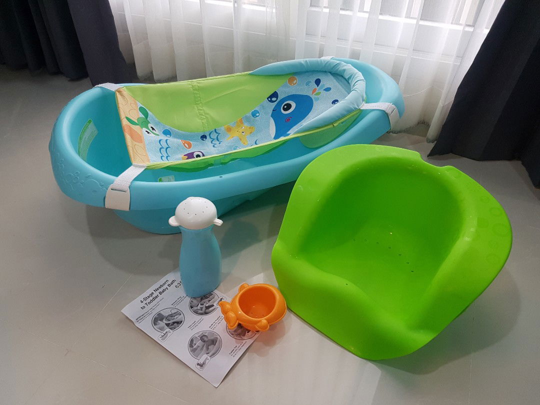 อ่างอาบน้ำเด็กของใหม่ ยังไม่เคยใช้ค่ะ สนใจสอบถามได้ ID Line : pkjeab21