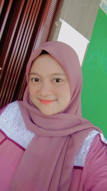 Nova Safitri profile icon