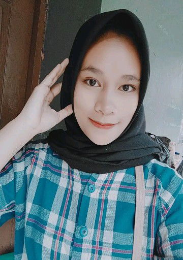 Erni Ernawati profile icon