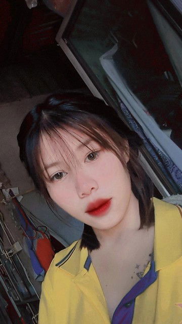 พลอย ไพลิน profile icon