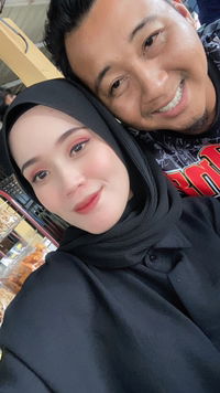 Wan Nora Azrina profile icon