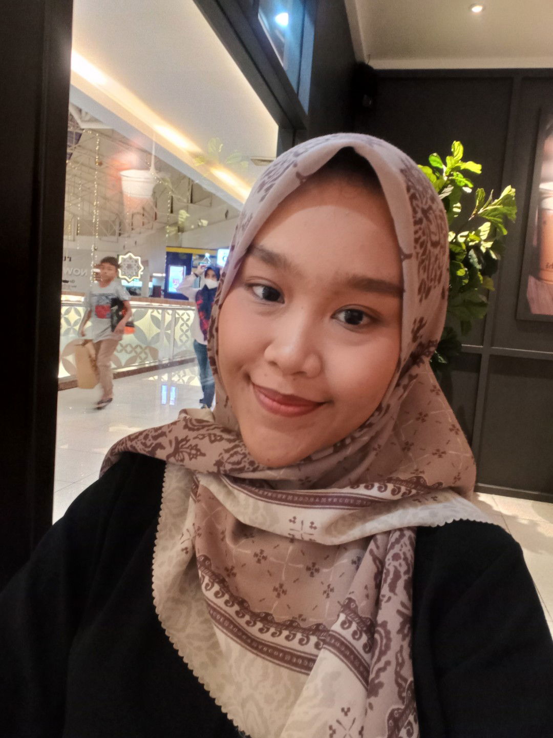 Fatana Aning Putri profile icon