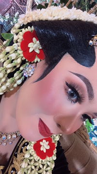 ayum indah profile icon