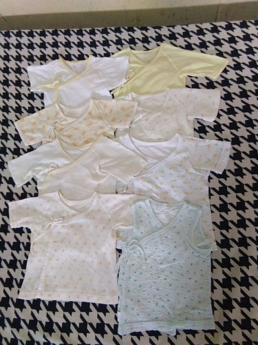 เสื้อผูกหน้าผ้านิ่มเด็ก0-3เดือน