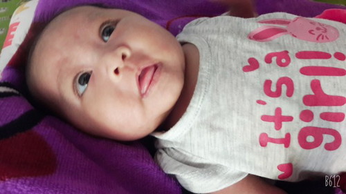 น้องชอบมองบนเพดาล