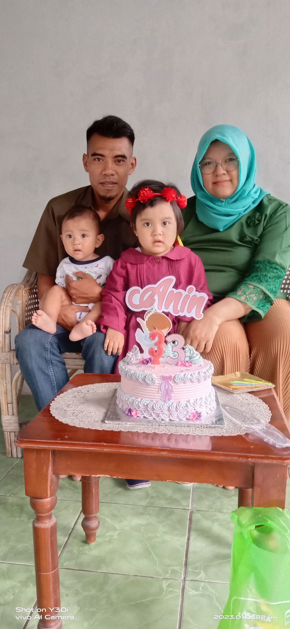 Ari Widya Sari profile icon