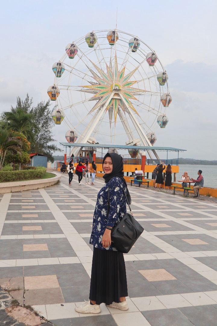 Kartika Dewi profile icon