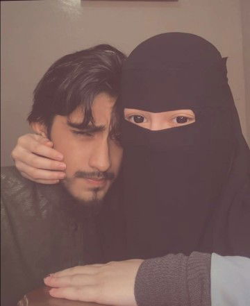 Nur Afni profile icon