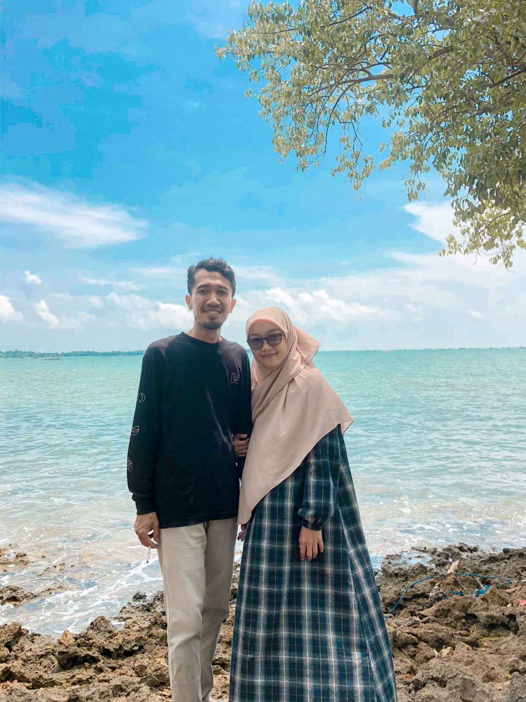 Lirik Aini profile icon