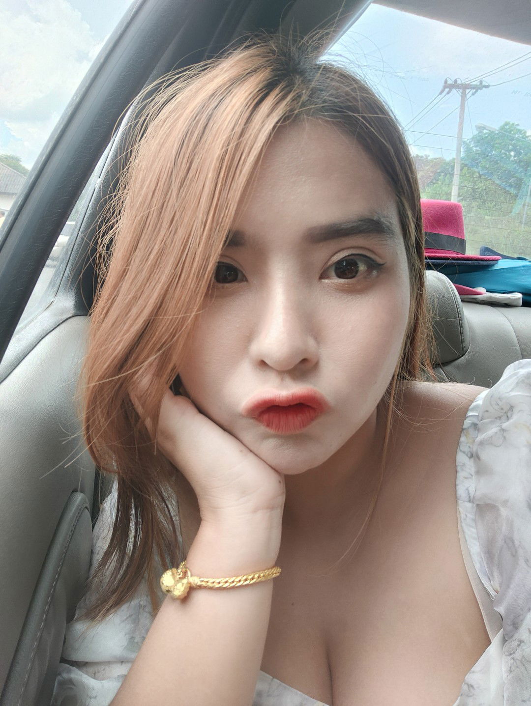 Gate Gate Pannita profile icon