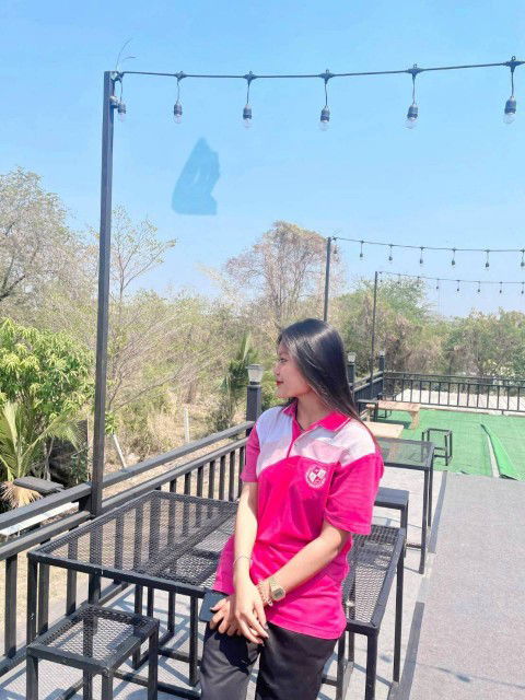 monthira profile icon