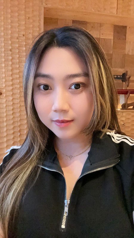 Ong Novitania  profile icon