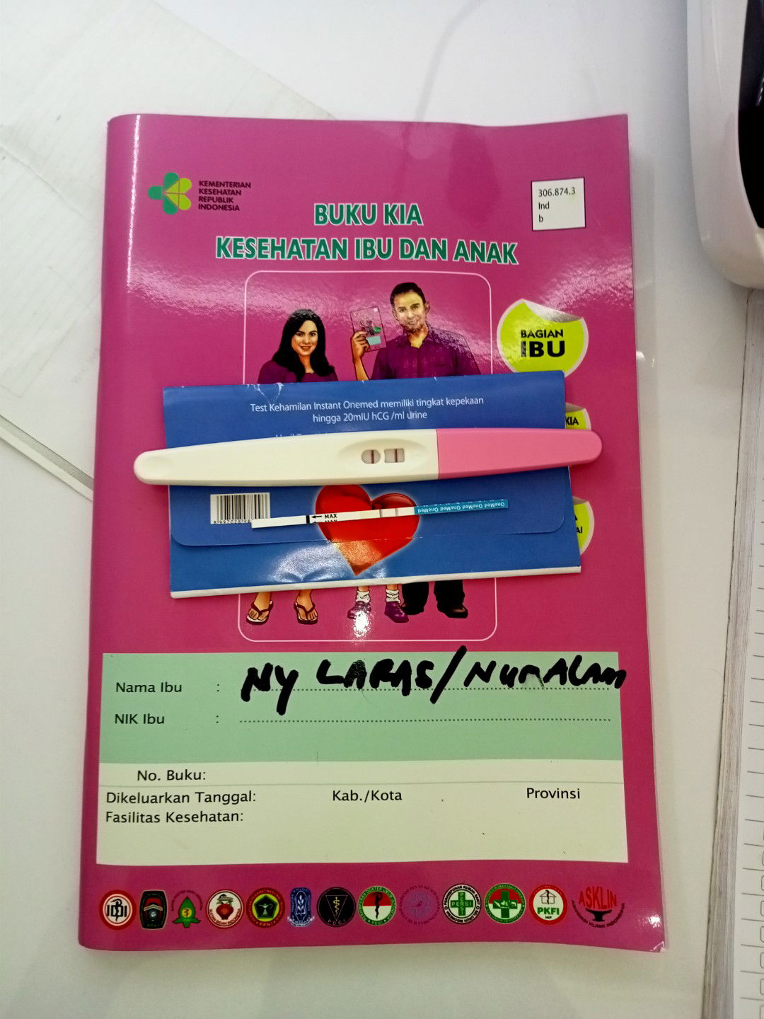 Laras Ayu profile icon