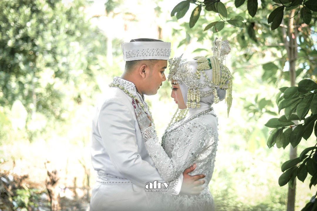 Lena Fitriana profile icon