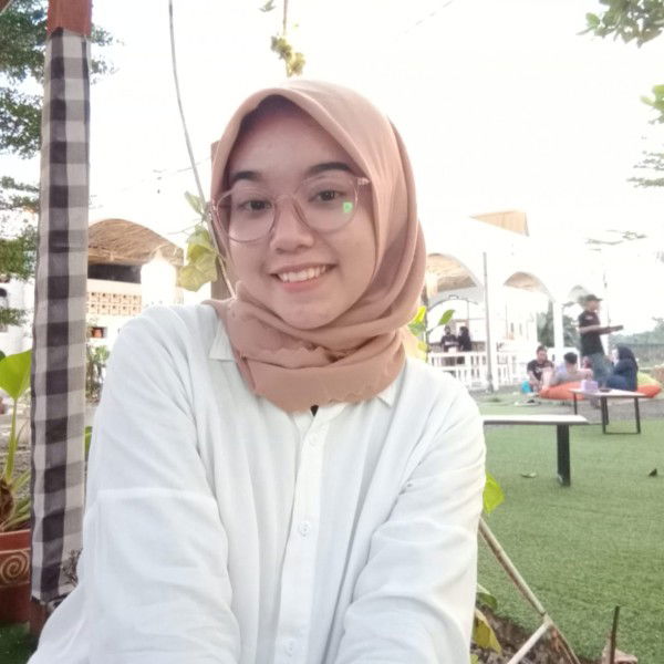 Suci Maryana profile icon