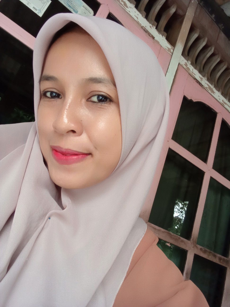 Siti Lutiyah profile icon