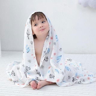 Bosan dengan motif bedong & selimut bayi yg gitu-gitu aja?