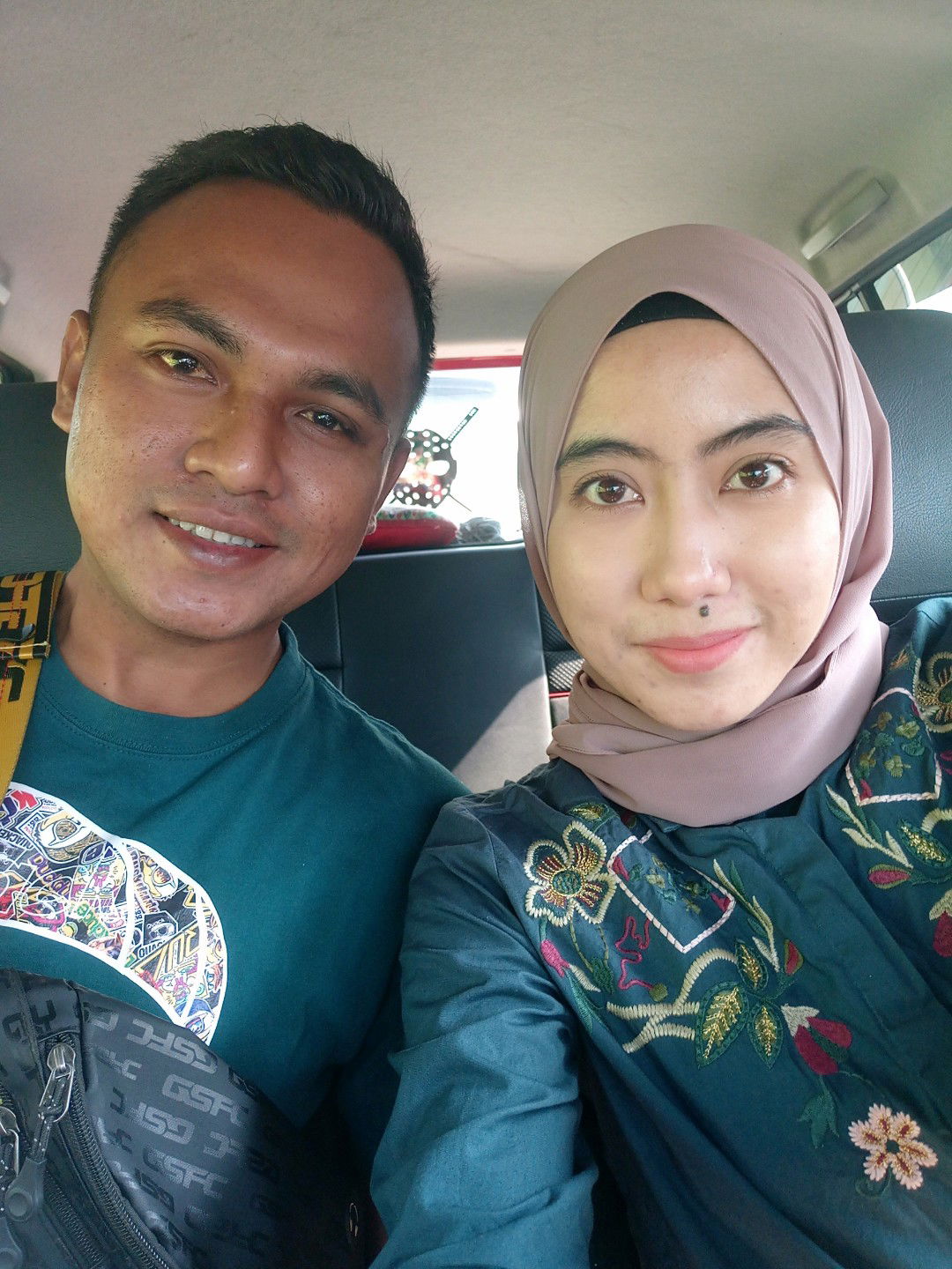 NIK SYAZA AMIRAH profile icon