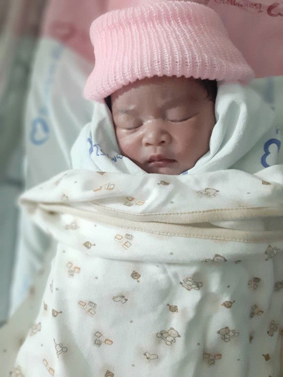 คลอดเเล้วค่ะ39+5วีค