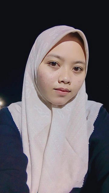 Iin Imbar Sari profile icon