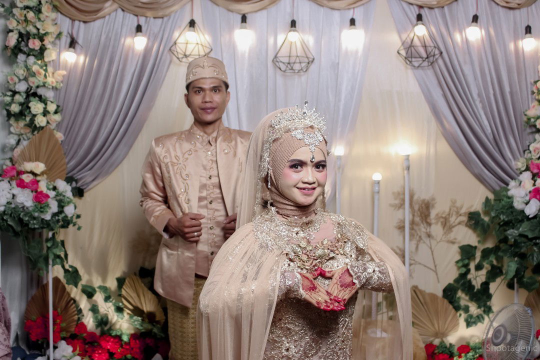 Lis Tiawati profile icon