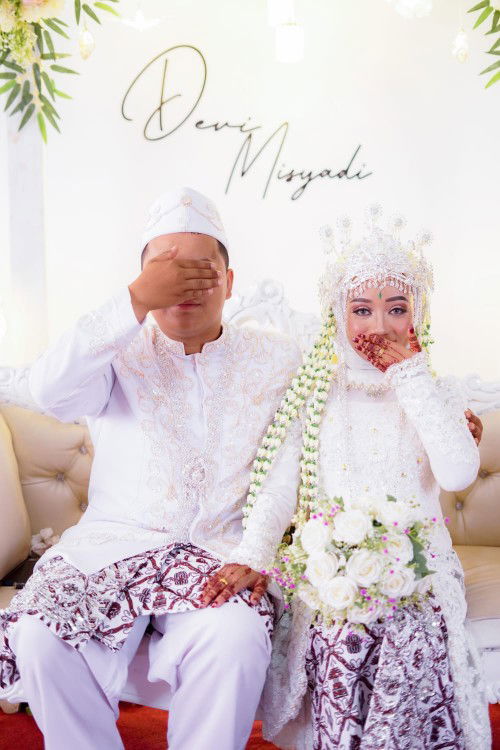 Devi Putri profile icon