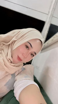 Nur Aina Azizan profile icon