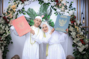 Nelly Novira profile icon