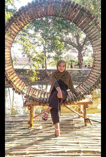 MomsMeraldaaNadhira profile icon