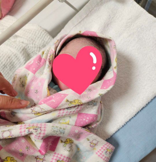 Alhamdulillah, selamat melahirkan baby girl 10/02, EDD 24/02